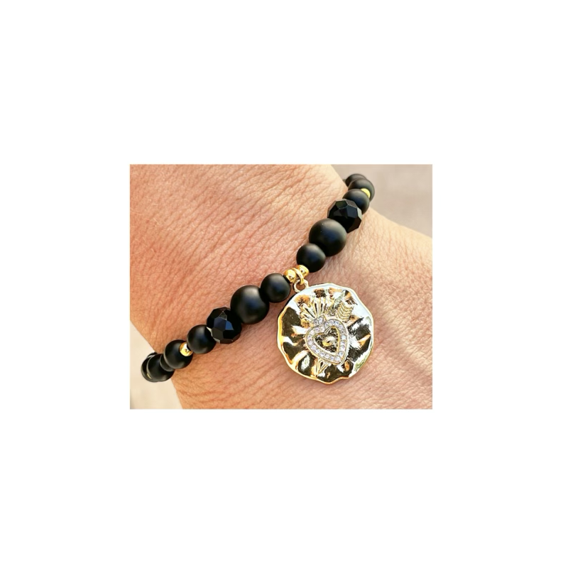 Bracelet perles onyx, médaille coeur